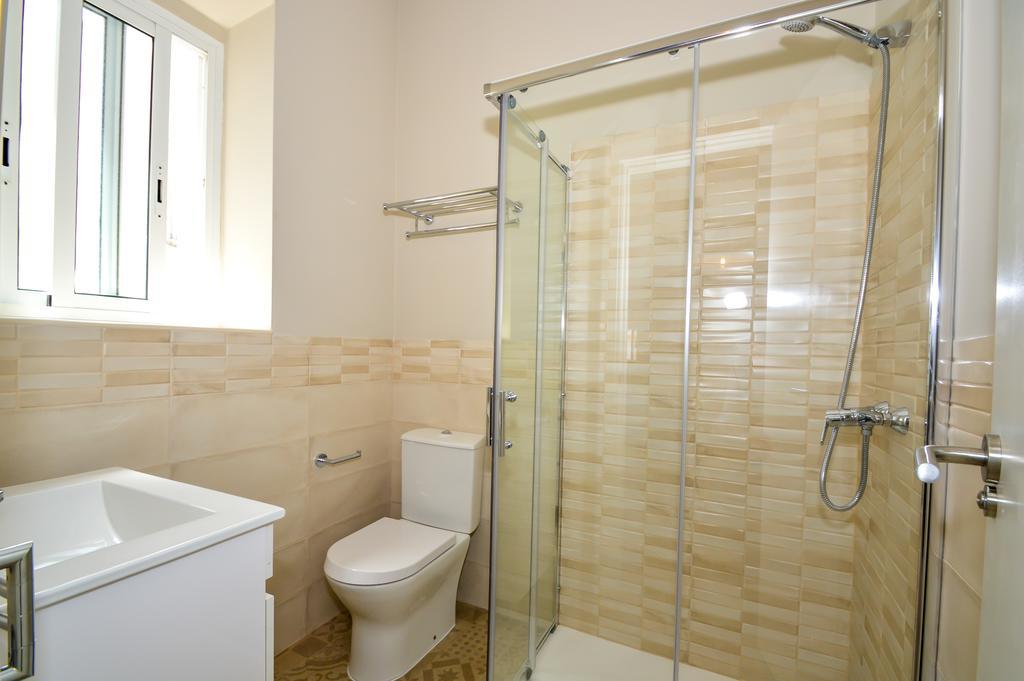 Apartamento Pastor Y Landero Hotel Seville Luaran gambar